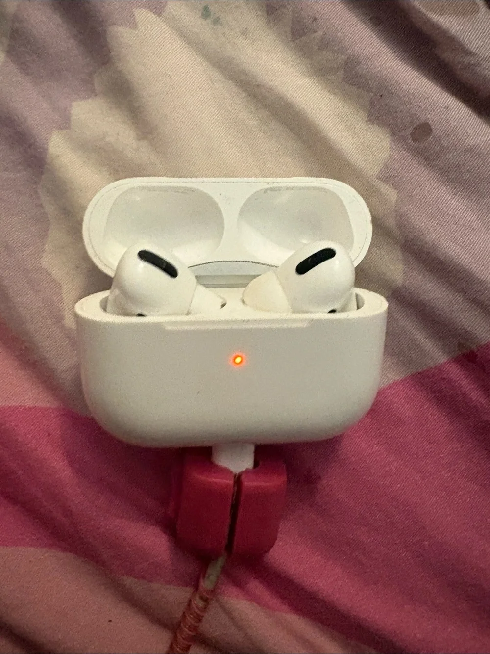 Apple White AirPods Pro with Charging Case